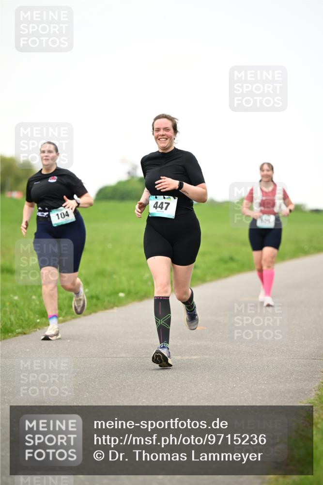10.05.2026 - 8. Wedeler Halbmarathon Dr. Thomas Lammeyer http://msf.ph/oto/9715236 10.05.2026 12:25:30 Laufen 104, 447 meine-sportfotos.de