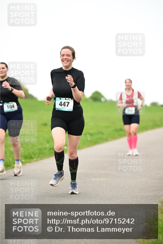 10.05.2026 - 8. Wedeler Halbmarathon Dr. Thomas Lammeyer http://msf.ph/oto/9715242 10.05.2026 12:25:30 Laufen 104, 447 meine-sportfotos.de