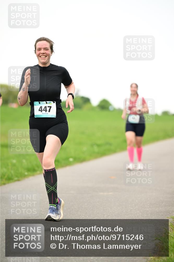 10.05.2026 - 8. Wedeler Halbmarathon Dr. Thomas Lammeyer http://msf.ph/oto/9715246 10.05.2026 12:25:31 Laufen 1136, 447 meine-sportfotos.de