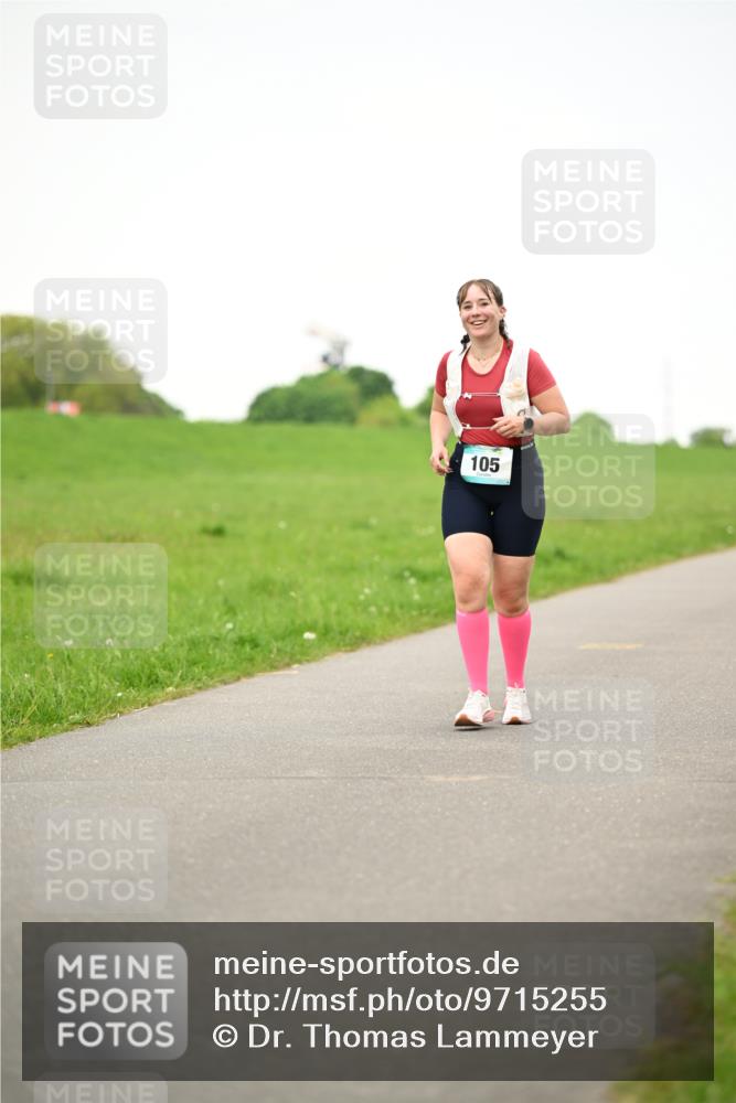 10.05.2026 - 8. Wedeler Halbmarathon Dr. Thomas Lammeyer http://msf.ph/oto/9715255 10.05.2026 12:25:32 Laufen 105 meine-sportfotos.de