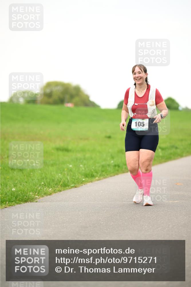10.05.2026 - 8. Wedeler Halbmarathon Dr. Thomas Lammeyer http://msf.ph/oto/9715271 10.05.2026 12:25:34 Laufen 105 meine-sportfotos.de