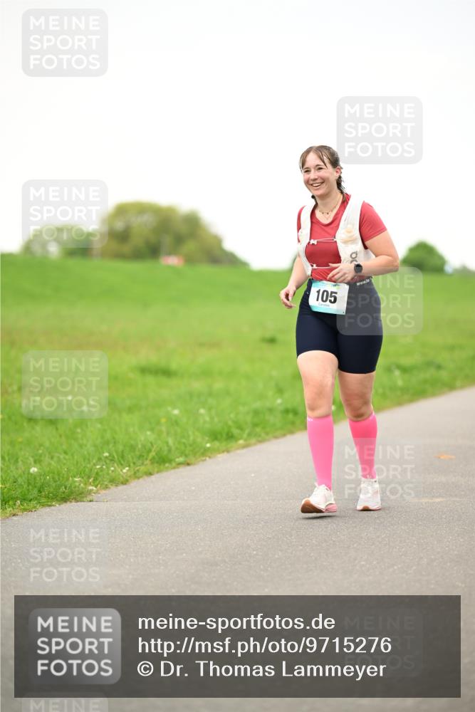 10.05.2026 - 8. Wedeler Halbmarathon Dr. Thomas Lammeyer http://msf.ph/oto/9715276 10.05.2026 12:25:34 Laufen 105 meine-sportfotos.de