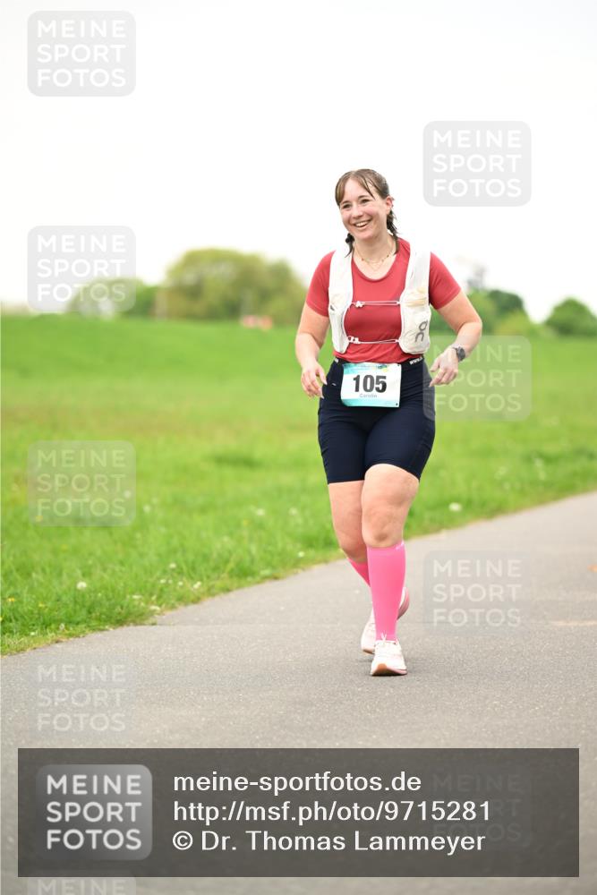 10.05.2026 - 8. Wedeler Halbmarathon Dr. Thomas Lammeyer http://msf.ph/oto/9715281 10.05.2026 12:25:34 Laufen 105 meine-sportfotos.de