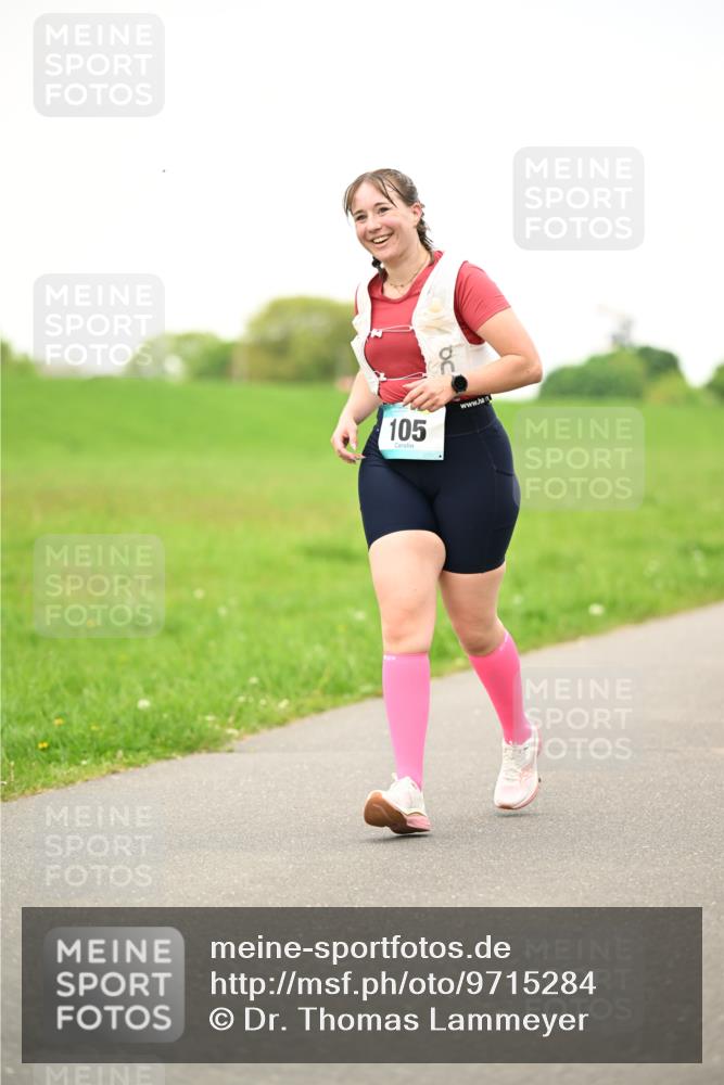 10.05.2026 - 8. Wedeler Halbmarathon Dr. Thomas Lammeyer http://msf.ph/oto/9715284 10.05.2026 12:25:34 Laufen 105 meine-sportfotos.de