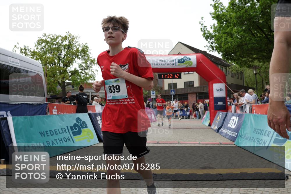 10.05.2026 - 8. Wedeler Halbmarathon Yannick Fuchs http://msf.ph/oto/9715285 10.05.2026 11:32:10 Ziel 46, 845, 935, 939, 990, 1010, 2079 meine-sportfotos.de