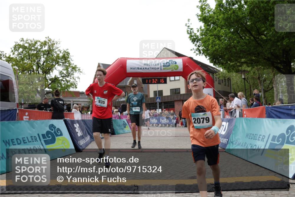 10.05.2026 - 8. Wedeler Halbmarathon Yannick Fuchs http://msf.ph/oto/9715324 10.05.2026 11:32:14 Ziel 325, 845, 935, 1010, 2079 meine-sportfotos.de