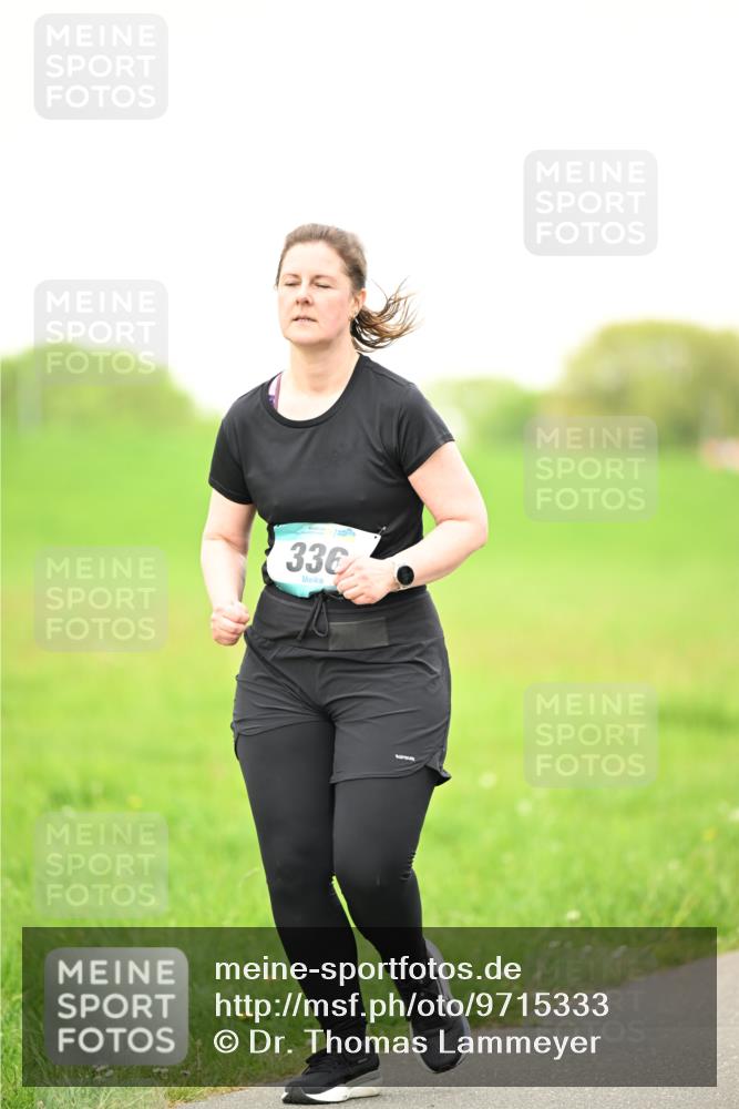 10.05.2026 - 8. Wedeler Halbmarathon Dr. Thomas Lammeyer http://msf.ph/oto/9715333 10.05.2026 12:26:16 Laufen 336 meine-sportfotos.de