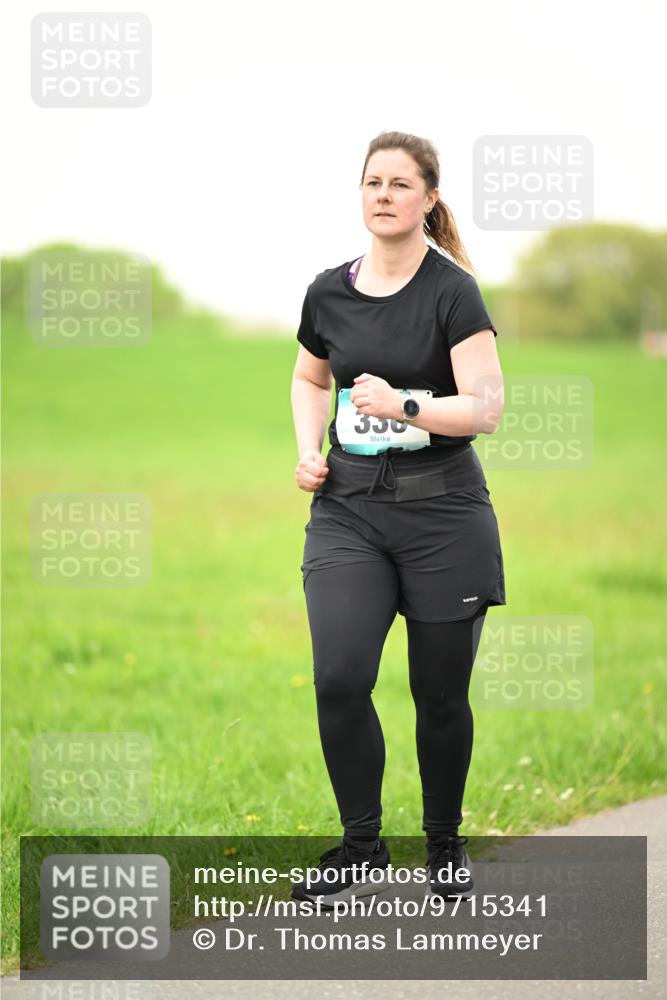 10.05.2026 - 8. Wedeler Halbmarathon Dr. Thomas Lammeyer http://msf.ph/oto/9715341 10.05.2026 12:26:16 Laufen 330 meine-sportfotos.de