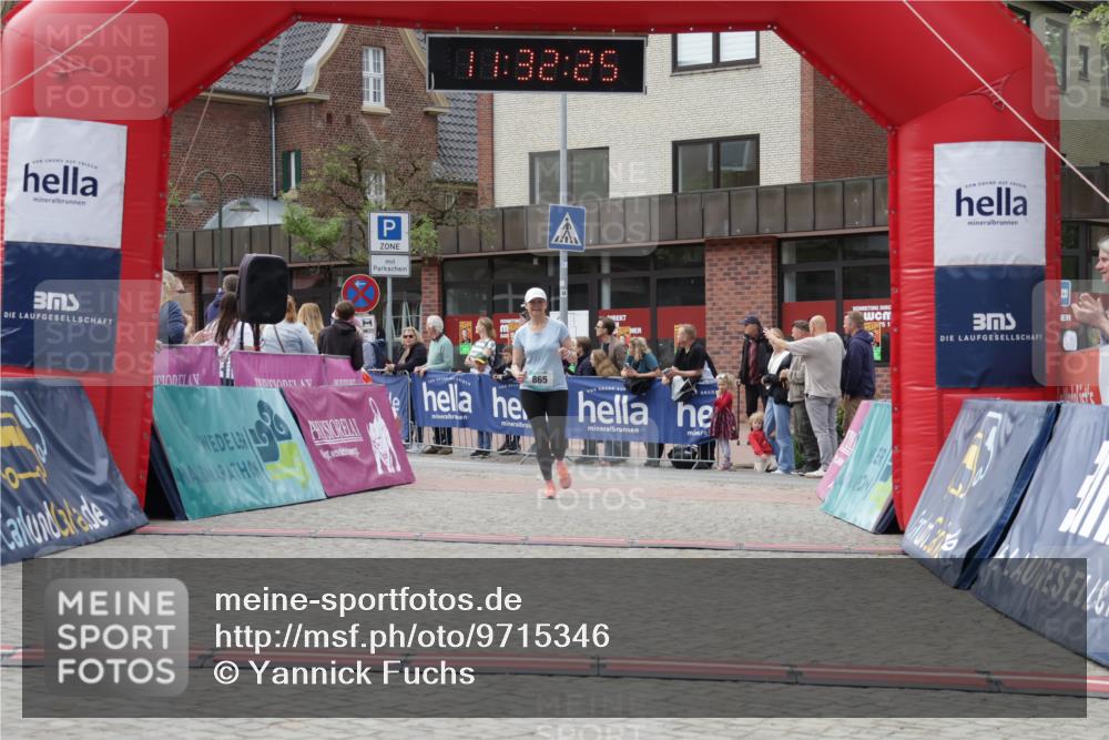 10.05.2026 - 8. Wedeler Halbmarathon Yannick Fuchs http://msf.ph/oto/9715346 10.05.2026 11:32:23 Ziel 325, 865 meine-sportfotos.de