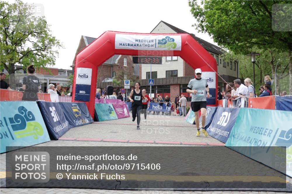 10.05.2026 - 8. Wedeler Halbmarathon Yannick Fuchs http://msf.ph/oto/9715406 10.05.2026 11:32:32 Ziel 827, 944, 2156 meine-sportfotos.de