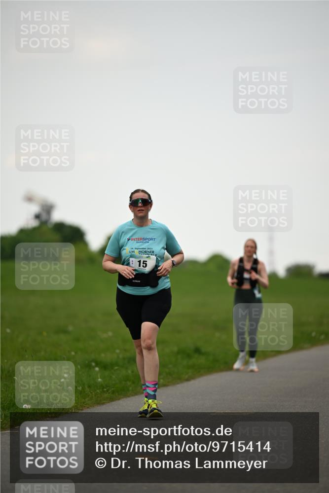 10.05.2026 - 8. Wedeler Halbmarathon Dr. Thomas Lammeyer http://msf.ph/oto/9715414 10.05.2026 12:27:42 Laufen 2023 meine-sportfotos.de