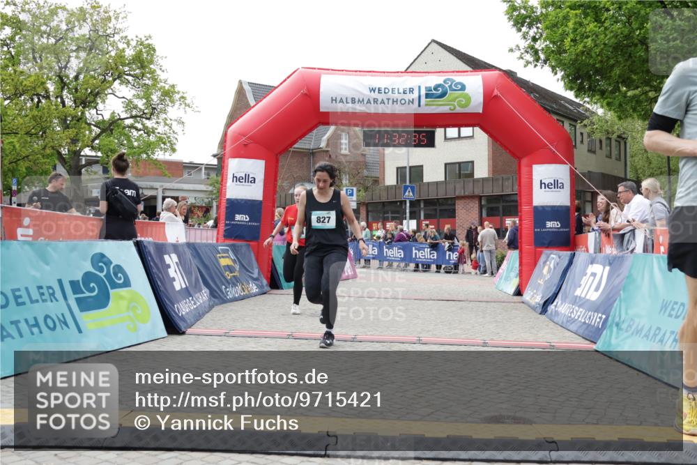 10.05.2026 - 8. Wedeler Halbmarathon Yannick Fuchs http://msf.ph/oto/9715421 10.05.2026 11:32:33 Ziel 827, 944, 2156 meine-sportfotos.de