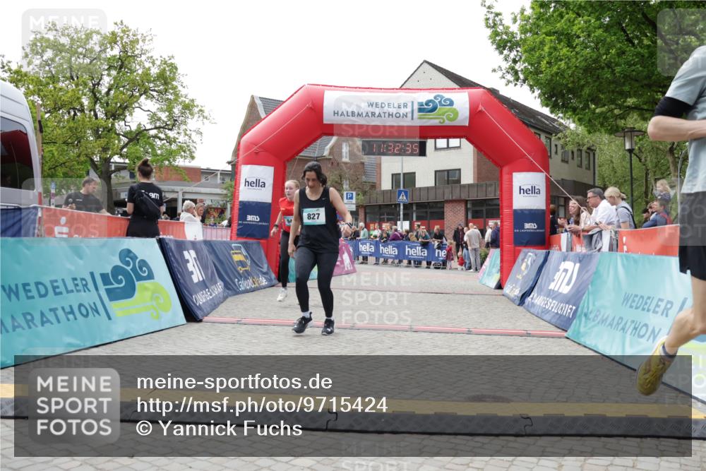 10.05.2026 - 8. Wedeler Halbmarathon Yannick Fuchs http://msf.ph/oto/9715424 10.05.2026 11:32:33 Ziel 827, 944, 2156 meine-sportfotos.de