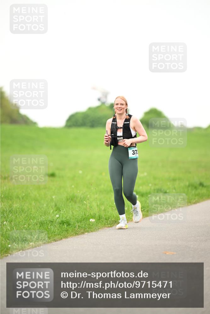 10.05.2026 - 8. Wedeler Halbmarathon Dr. Thomas Lammeyer http://msf.ph/oto/9715471 10.05.2026 12:27:47 Laufen  meine-sportfotos.de