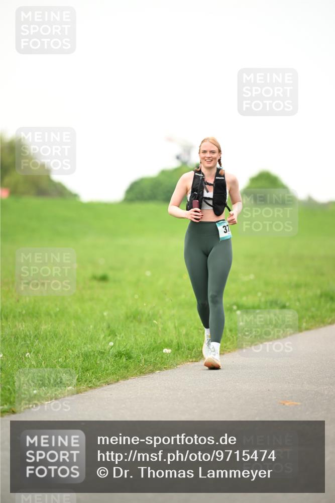 10.05.2026 - 8. Wedeler Halbmarathon Dr. Thomas Lammeyer http://msf.ph/oto/9715474 10.05.2026 12:27:47 Laufen  meine-sportfotos.de