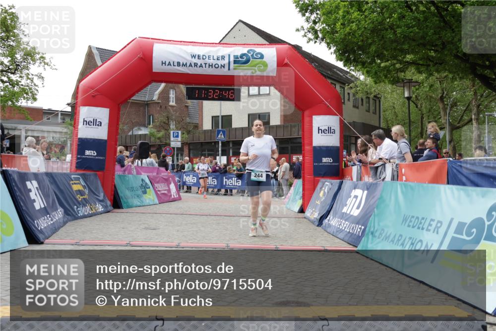 10.05.2026 - 8. Wedeler Halbmarathon Yannick Fuchs http://msf.ph/oto/9715504 10.05.2026 11:32:44 Ziel 244, 654, 656, 928, 943, 2016, 2127 meine-sportfotos.de