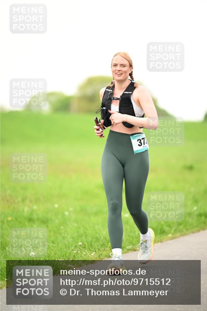 10.05.2026 - 8. Wedeler Halbmarathon Dr. Thomas Lammeyer http://msf.ph/oto/9715512 10.05.2026 12:27:51 Laufen  meine-sportfotos.de