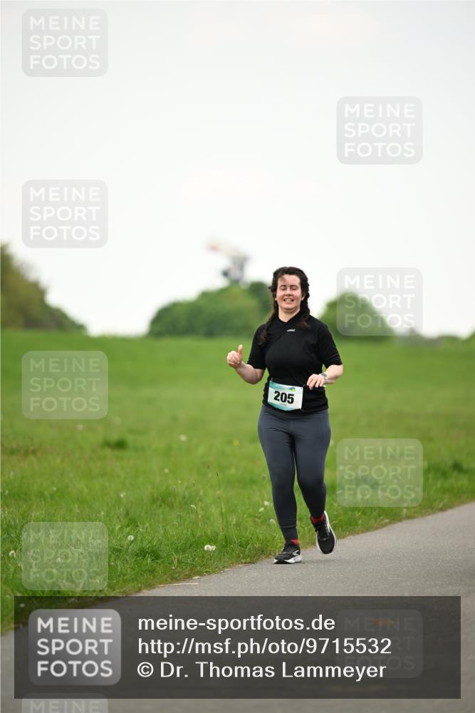 10.05.2026 - 8. Wedeler Halbmarathon Dr. Thomas Lammeyer http://msf.ph/oto/9715532 10.05.2026 12:27:58 Laufen 205 meine-sportfotos.de