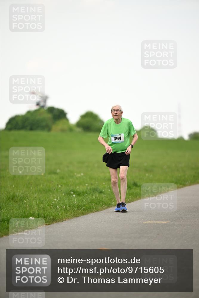 10.05.2026 - 8. Wedeler Halbmarathon Dr. Thomas Lammeyer http://msf.ph/oto/9715605 10.05.2026 12:28:59 Laufen 394 meine-sportfotos.de