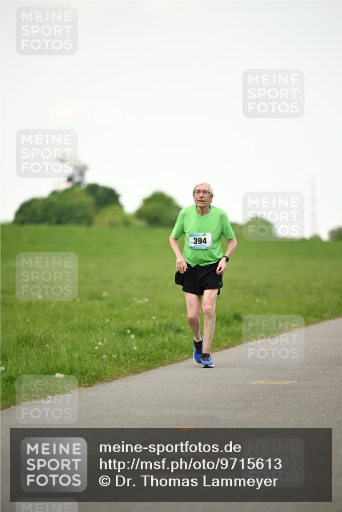 10.05.2026 - 8. Wedeler Halbmarathon Dr. Thomas Lammeyer http://msf.ph/oto/9715613 10.05.2026 12:28:59 Laufen 394 meine-sportfotos.de