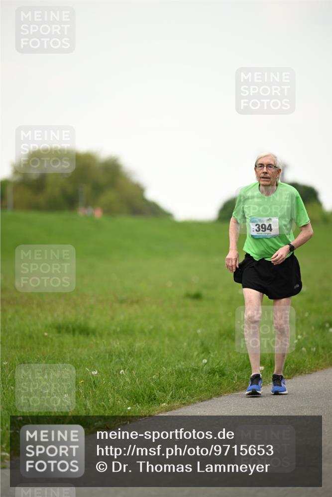10.05.2026 - 8. Wedeler Halbmarathon Dr. Thomas Lammeyer http://msf.ph/oto/9715653 10.05.2026 12:29:02 Laufen 394 meine-sportfotos.de