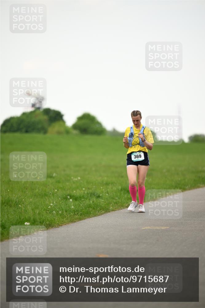 10.05.2026 - 8. Wedeler Halbmarathon Dr. Thomas Lammeyer http://msf.ph/oto/9715687 10.05.2026 12:29:09 Laufen 369 meine-sportfotos.de