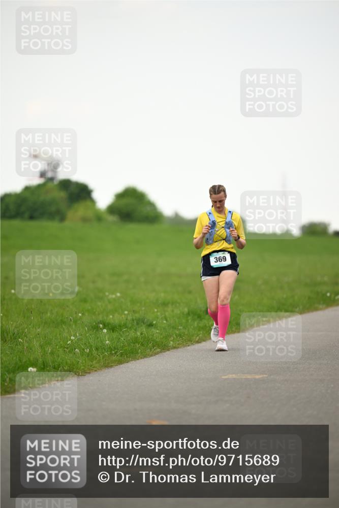 10.05.2026 - 8. Wedeler Halbmarathon Dr. Thomas Lammeyer http://msf.ph/oto/9715689 10.05.2026 12:29:09 Laufen 369 meine-sportfotos.de