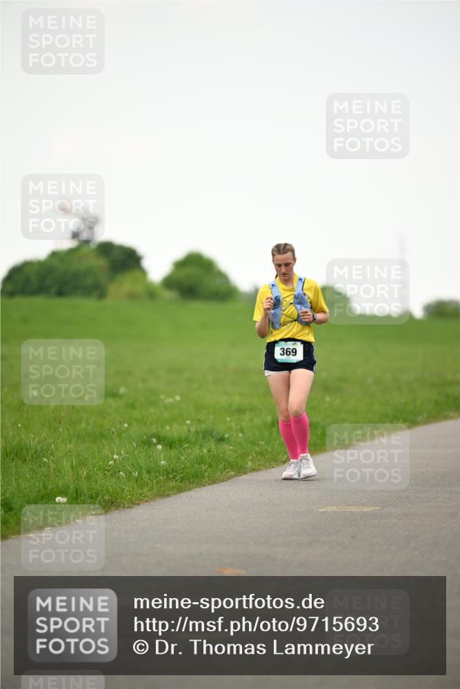 10.05.2026 - 8. Wedeler Halbmarathon Dr. Thomas Lammeyer http://msf.ph/oto/9715693 10.05.2026 12:29:09 Laufen 369 meine-sportfotos.de