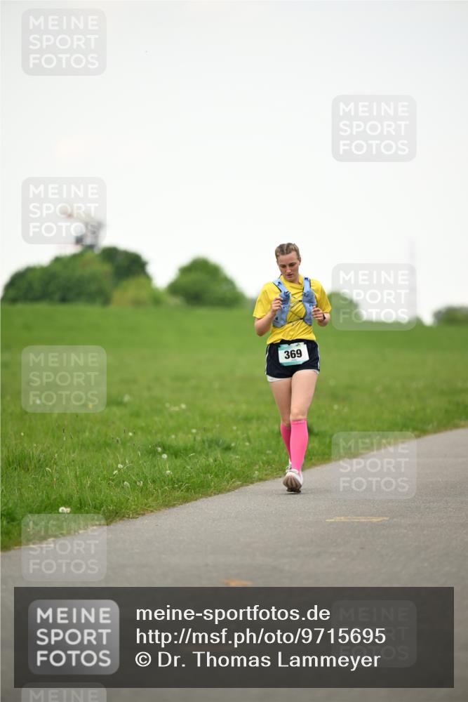 10.05.2026 - 8. Wedeler Halbmarathon Dr. Thomas Lammeyer http://msf.ph/oto/9715695 10.05.2026 12:29:09 Laufen 369 meine-sportfotos.de