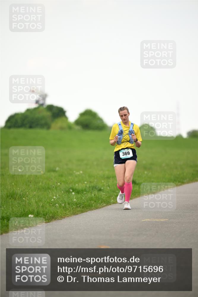 10.05.2026 - 8. Wedeler Halbmarathon Dr. Thomas Lammeyer http://msf.ph/oto/9715696 10.05.2026 12:29:10 Laufen 369 meine-sportfotos.de