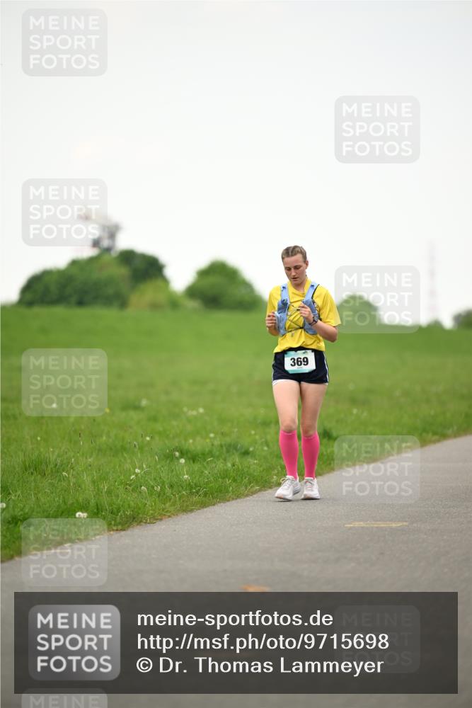 10.05.2026 - 8. Wedeler Halbmarathon Dr. Thomas Lammeyer http://msf.ph/oto/9715698 10.05.2026 12:29:10 Laufen 369 meine-sportfotos.de
