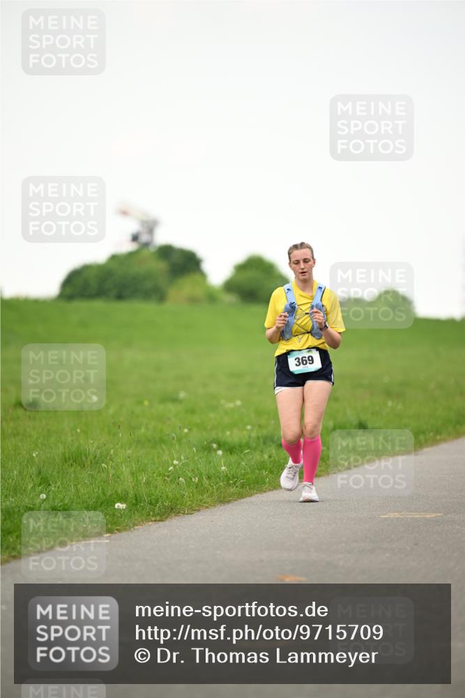 10.05.2026 - 8. Wedeler Halbmarathon Dr. Thomas Lammeyer http://msf.ph/oto/9715709 10.05.2026 12:29:10 Laufen 369 meine-sportfotos.de