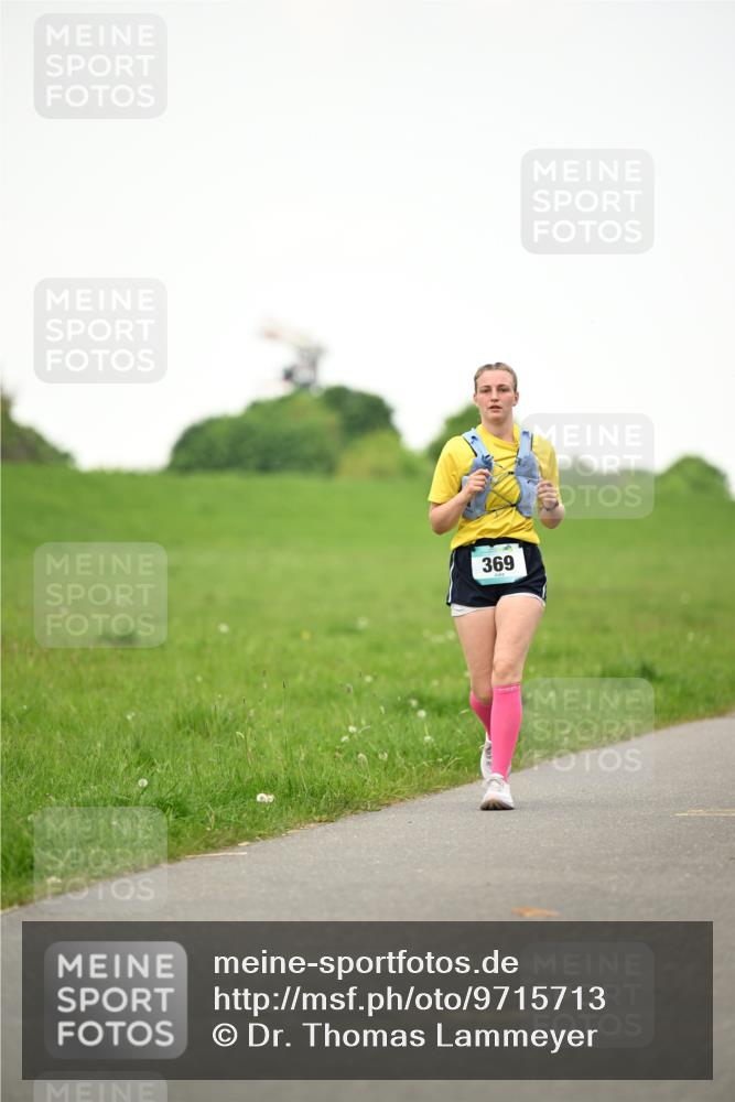 10.05.2026 - 8. Wedeler Halbmarathon Dr. Thomas Lammeyer http://msf.ph/oto/9715713 10.05.2026 12:29:11 Laufen 369 meine-sportfotos.de