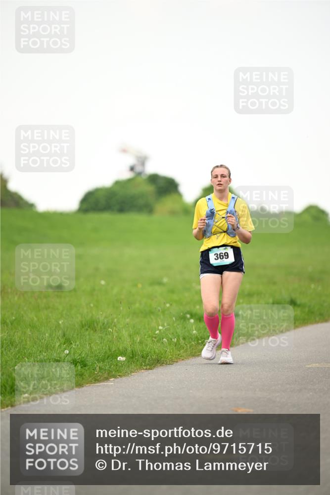 10.05.2026 - 8. Wedeler Halbmarathon Dr. Thomas Lammeyer http://msf.ph/oto/9715715 10.05.2026 12:29:11 Laufen 369 meine-sportfotos.de