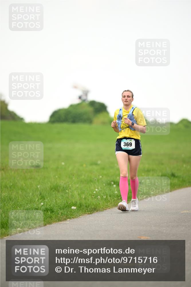 10.05.2026 - 8. Wedeler Halbmarathon Dr. Thomas Lammeyer http://msf.ph/oto/9715716 10.05.2026 12:29:11 Laufen 369 meine-sportfotos.de