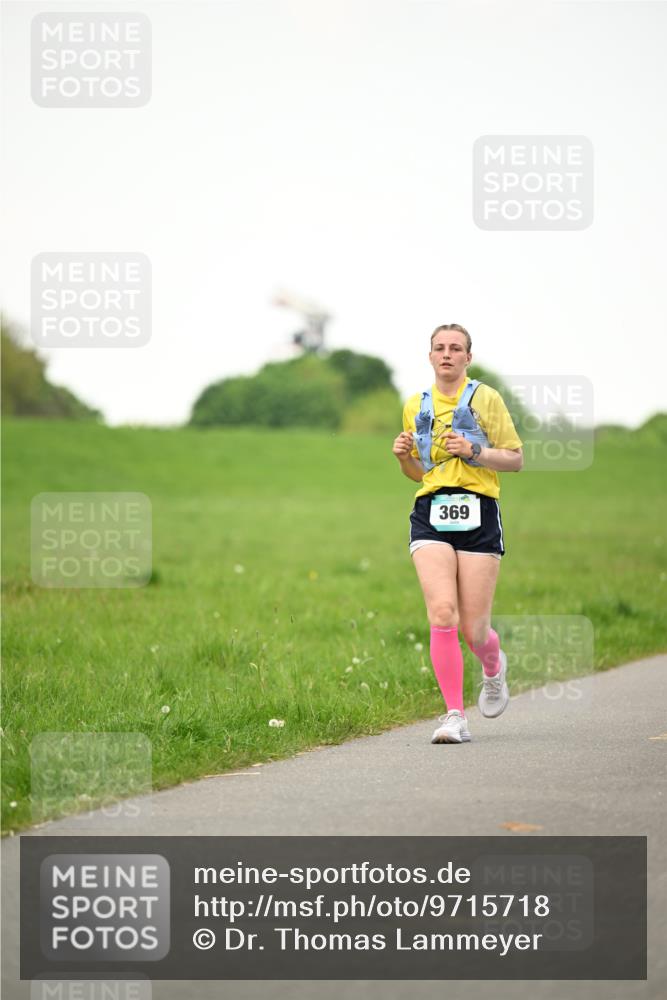 10.05.2026 - 8. Wedeler Halbmarathon Dr. Thomas Lammeyer http://msf.ph/oto/9715718 10.05.2026 12:29:11 Laufen 369 meine-sportfotos.de