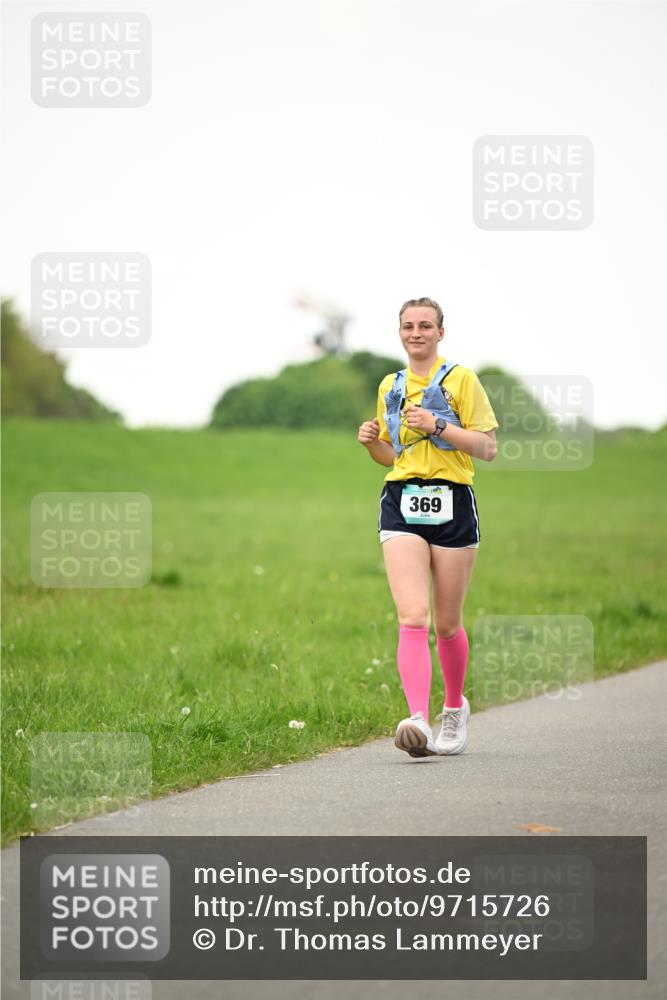 10.05.2026 - 8. Wedeler Halbmarathon Dr. Thomas Lammeyer http://msf.ph/oto/9715726 10.05.2026 12:29:12 Laufen 369 meine-sportfotos.de