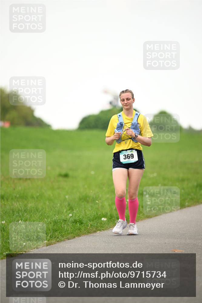 10.05.2026 - 8. Wedeler Halbmarathon Dr. Thomas Lammeyer http://msf.ph/oto/9715734 10.05.2026 12:29:13 Laufen 369 meine-sportfotos.de