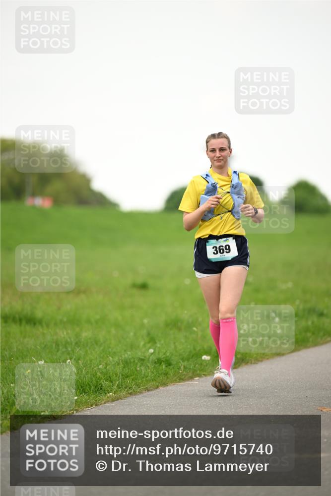 10.05.2026 - 8. Wedeler Halbmarathon Dr. Thomas Lammeyer http://msf.ph/oto/9715740 10.05.2026 12:29:13 Laufen 369 meine-sportfotos.de