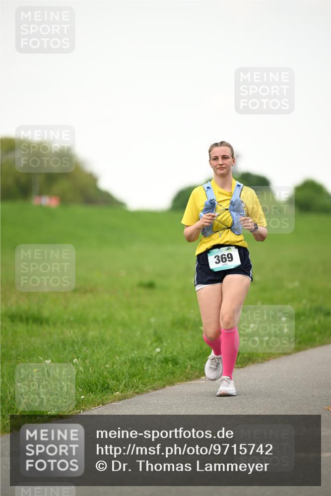 10.05.2026 - 8. Wedeler Halbmarathon Dr. Thomas Lammeyer http://msf.ph/oto/9715742 10.05.2026 12:29:13 Laufen 369 meine-sportfotos.de