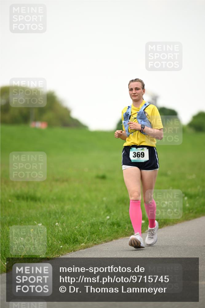 10.05.2026 - 8. Wedeler Halbmarathon Dr. Thomas Lammeyer http://msf.ph/oto/9715745 10.05.2026 12:29:14 Laufen 369 meine-sportfotos.de