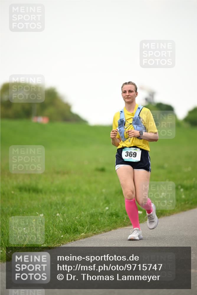 10.05.2026 - 8. Wedeler Halbmarathon Dr. Thomas Lammeyer http://msf.ph/oto/9715747 10.05.2026 12:29:14 Laufen 369 meine-sportfotos.de
