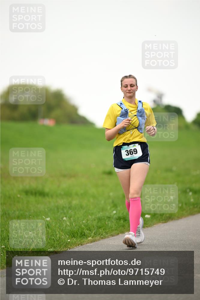 10.05.2026 - 8. Wedeler Halbmarathon Dr. Thomas Lammeyer http://msf.ph/oto/9715749 10.05.2026 12:29:14 Laufen 369 meine-sportfotos.de