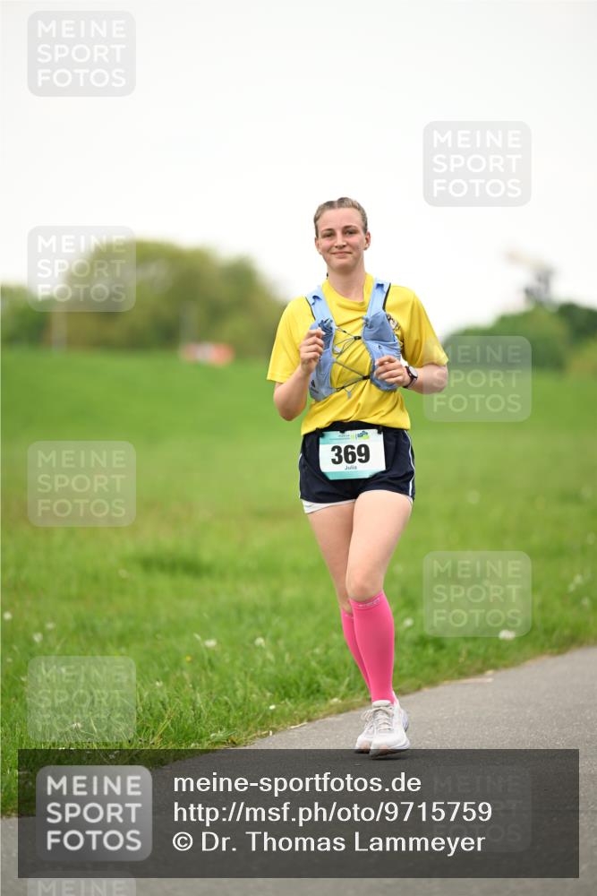 10.05.2026 - 8. Wedeler Halbmarathon Dr. Thomas Lammeyer http://msf.ph/oto/9715759 10.05.2026 12:29:15 Laufen 369 meine-sportfotos.de