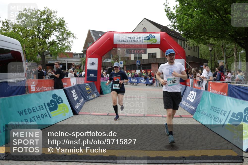 10.05.2026 - 8. Wedeler Halbmarathon Yannick Fuchs http://msf.ph/oto/9715827 10.05.2026 11:33:18 Ziel 86, 742, 2107, 2118, 2128, 2195 meine-sportfotos.de