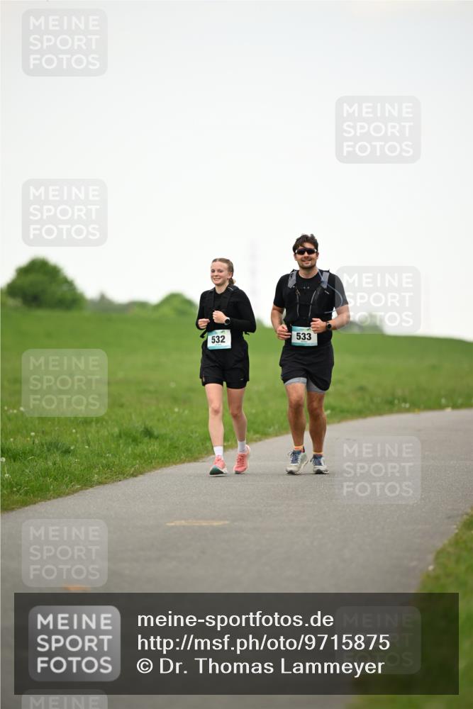 10.05.2026 - 8. Wedeler Halbmarathon Dr. Thomas Lammeyer http://msf.ph/oto/9715875 10.05.2026 12:30:18 Laufen 533, 532 meine-sportfotos.de