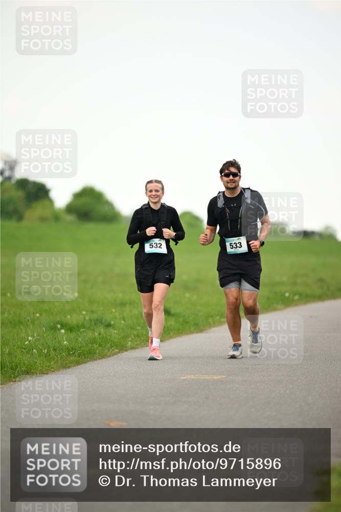 10.05.2026 - 8. Wedeler Halbmarathon Dr. Thomas Lammeyer http://msf.ph/oto/9715896 10.05.2026 12:30:20 Laufen 532, 533 meine-sportfotos.de