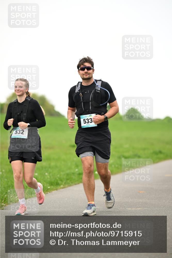 10.05.2026 - 8. Wedeler Halbmarathon Dr. Thomas Lammeyer http://msf.ph/oto/9715915 10.05.2026 12:30:26 Laufen 532, 533 meine-sportfotos.de