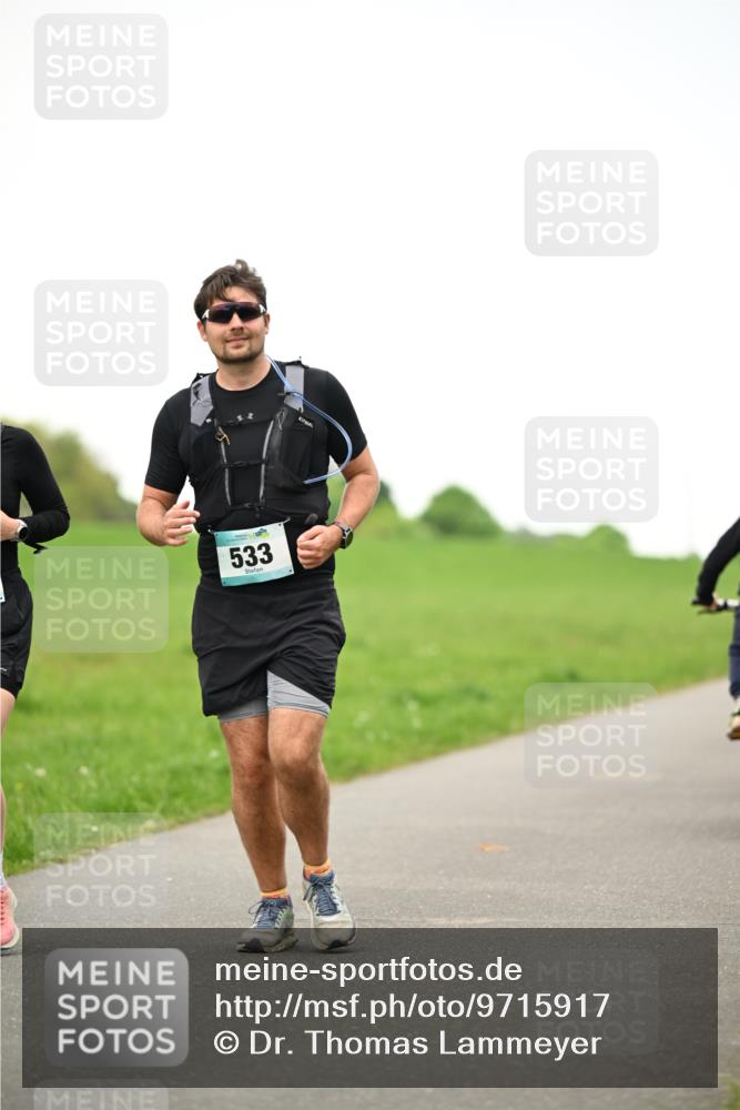 10.05.2026 - 8. Wedeler Halbmarathon Dr. Thomas Lammeyer http://msf.ph/oto/9715917 10.05.2026 12:30:27 Laufen 533 meine-sportfotos.de