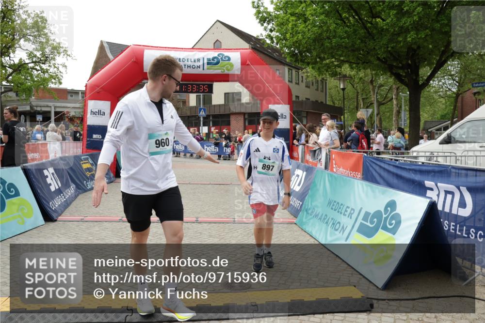 10.05.2026 - 8. Wedeler Halbmarathon Yannick Fuchs http://msf.ph/oto/9715936 10.05.2026 11:33:34 Ziel 897, 960, 1055 meine-sportfotos.de